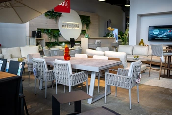 GARDEN SPACE - SALON FIRMOWY - WARSZAWA (CWW Domoteka)