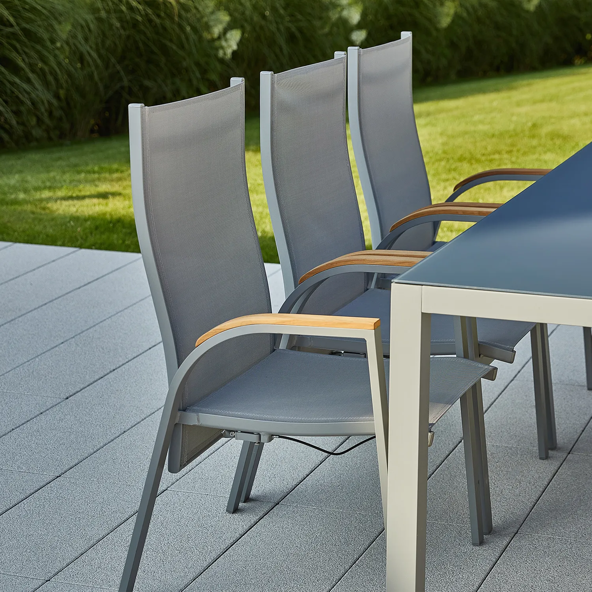 Meble ogrodowe OVIEDO szare teak