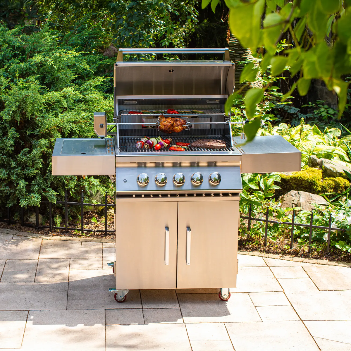 Grill ogrodowy gazowy PANAREA PRO 3-palnikowy srebrny