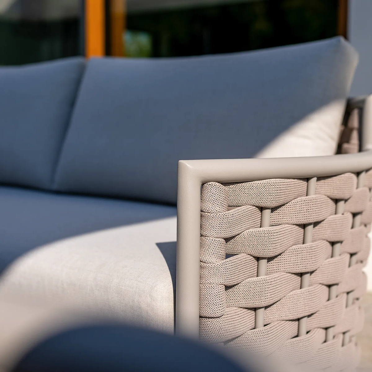 Zestaw mebli ogrodowych LOOP I