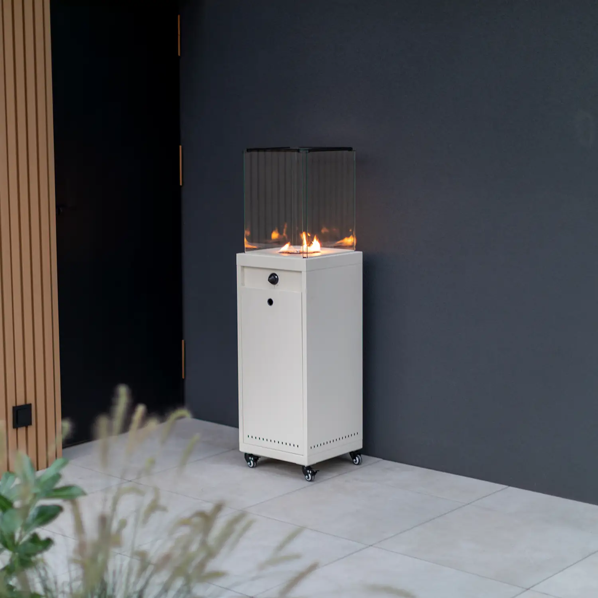 Promiennik gazowy ELDFEL biały