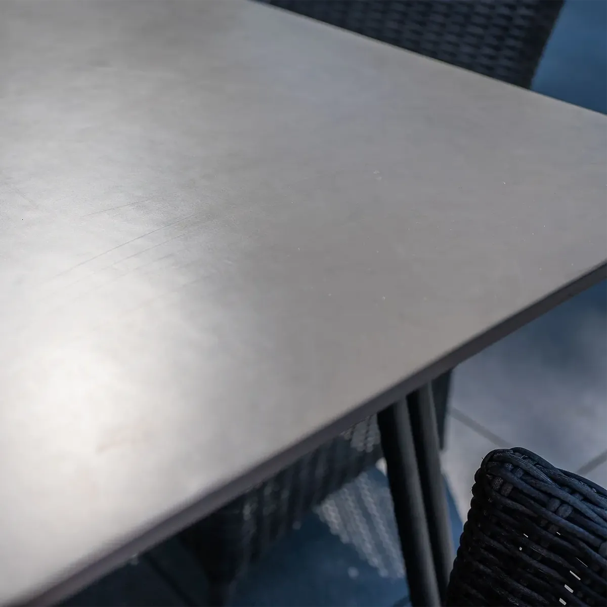 Stół SIMI 180cm stone + 6x fotel AMANDA szary 1735 OUTLET