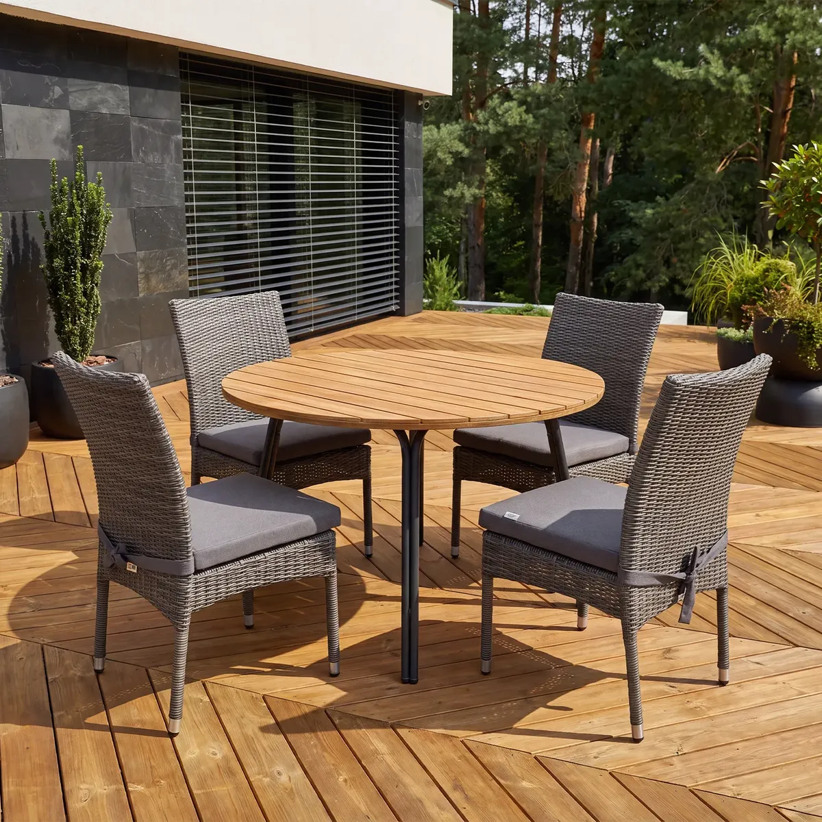 Zestaw jadalniany SIMI 120cm eukaliptus + 4x STRATO szary 1960 OUTLET