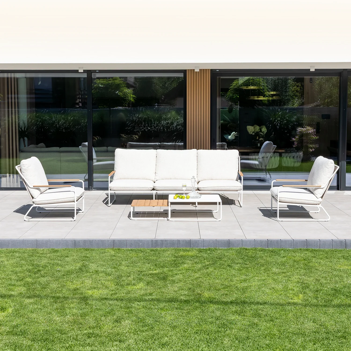 Zestaw mebli ogrodowych BLOOM biały