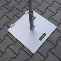 Parasol SANTORINI Ø2,5m szary + baza 25kg szara 1458 OUTLET (1)