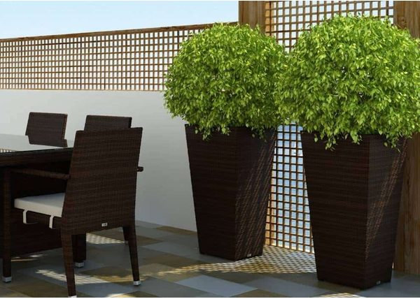 Donice z technorattanu