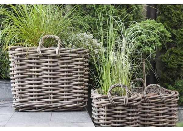 Donice zewnętrzne – małe dodatki o wielkim znaczeniu