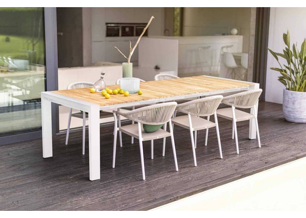 Jak Stworzyć Idealny Ogród z Meblami Ogrodowymi - Porady i Inspiracje