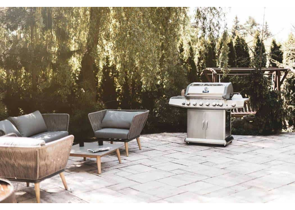 Kuchnia zewnętrzna – rozsmakuj się w lecie!