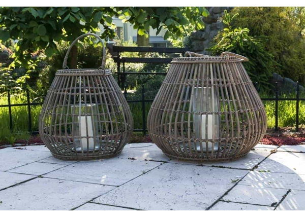 Lampiony ogrodowe duże – magia świateł