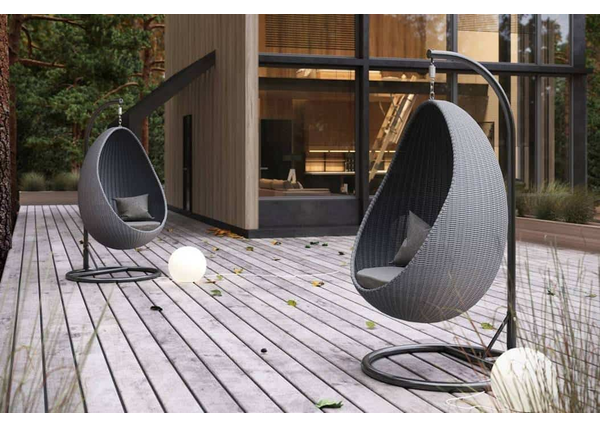 Meble ogrodowe ze sztucznego rattanu – czy warto mieć je w swoim ogrodzie?