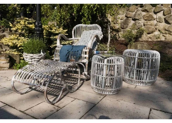 Nowoczesne meble rattanowe na taras – klasyka w nowym wydaniu