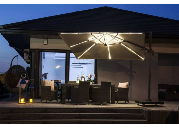 Oświetlenie parasola ogrodowego – rzuć nowe światło na swój taras!