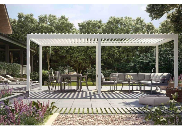 Pergola biała dla większego komfortu w ogrodzie