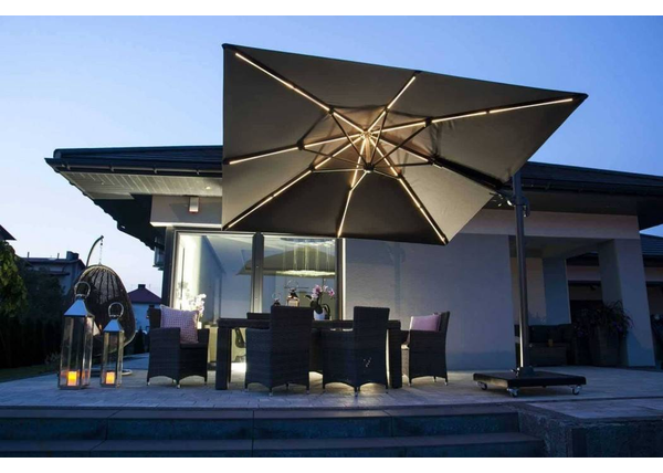 Stojak pod parasol ogrodowy - Twoje rozwiązanie na nieprzewidywalną pogodę