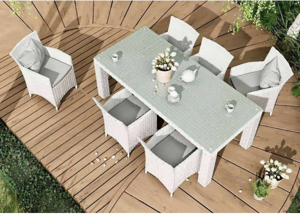 Stół ogrodowy biały – funkcjonalne i stylowe meble na taras i balkon