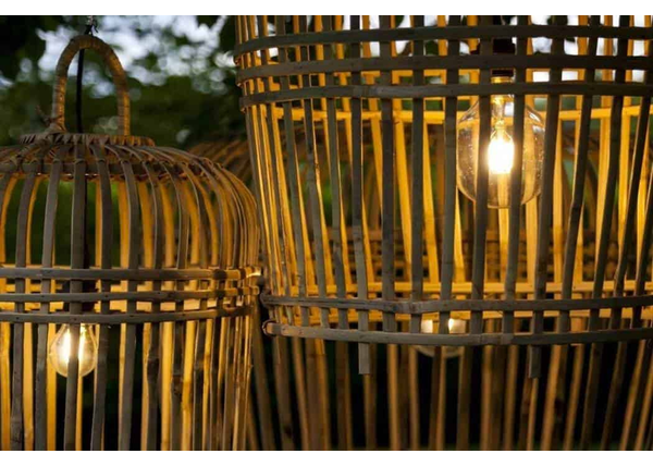 Światła na taras – kropka nad „i” w modnej aranżacji