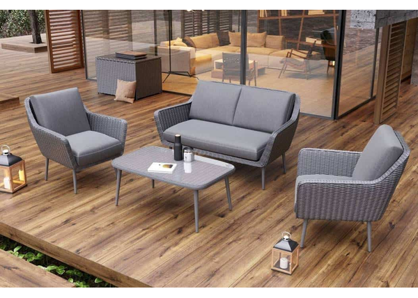 Szare meble tarasowe wciąż na czasie!