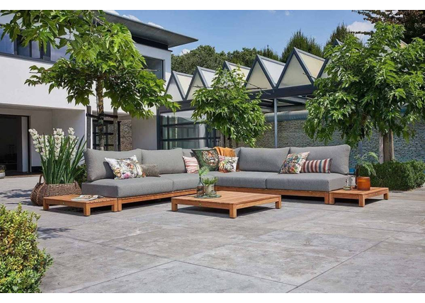 Wygodny narożnik tarasowy – jaki model wybrać?