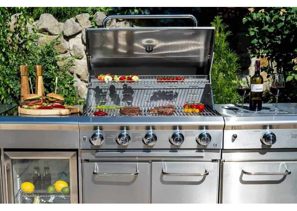 Skompletuj z nami wyposażenie ogrodu: trendy w ogrodzie