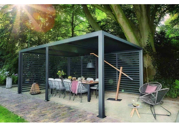 Żaluzje tarasowe – zadbaj o swój komfort