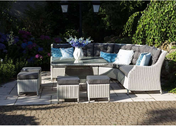 Zestaw mebli ogrodowych – poznaj najciekawsze propozycje!