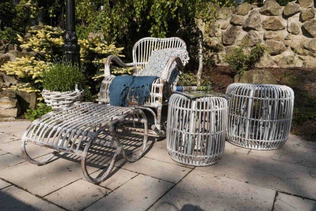 Pomysł na kącik wypoczynkowy w ogrodzie – stylowe i praktyczne meble dla większego komfortu