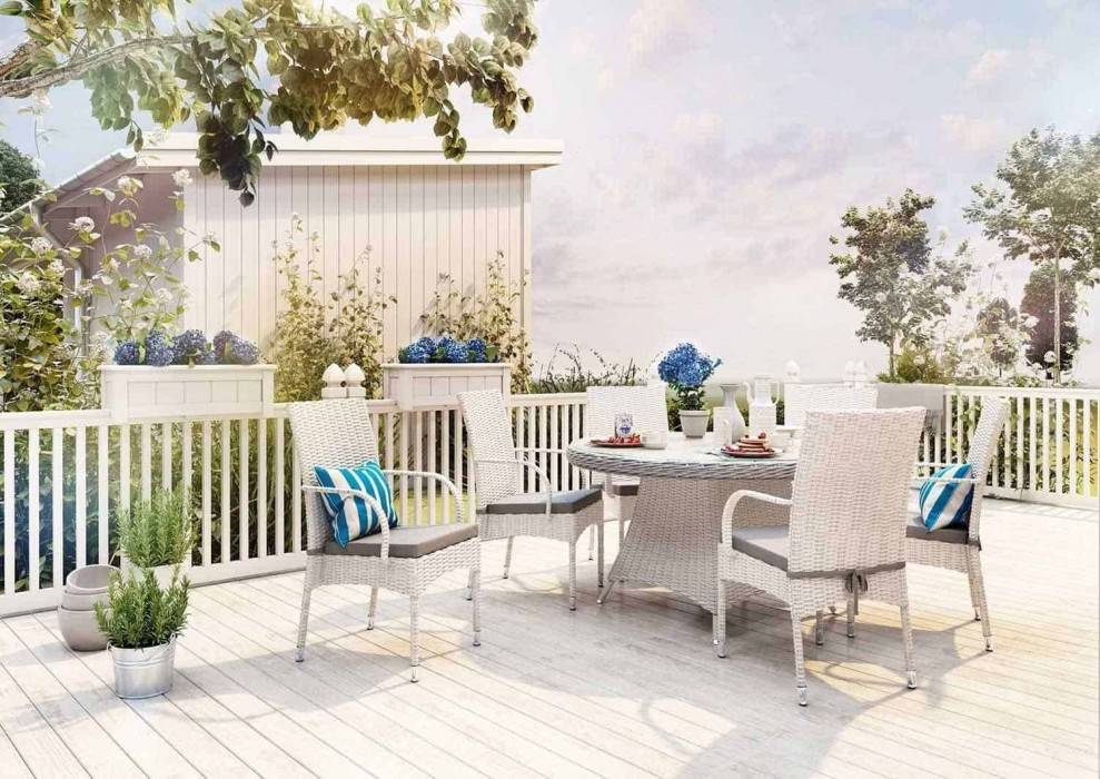 Wygodne krzesła ogrodowe – must have na tarasie i balkonie