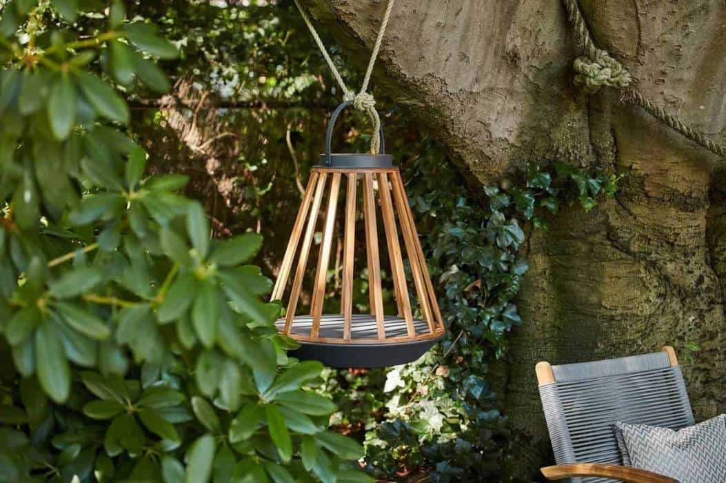 Lampiony tarasowe – odrobina magii  w ogrodzie