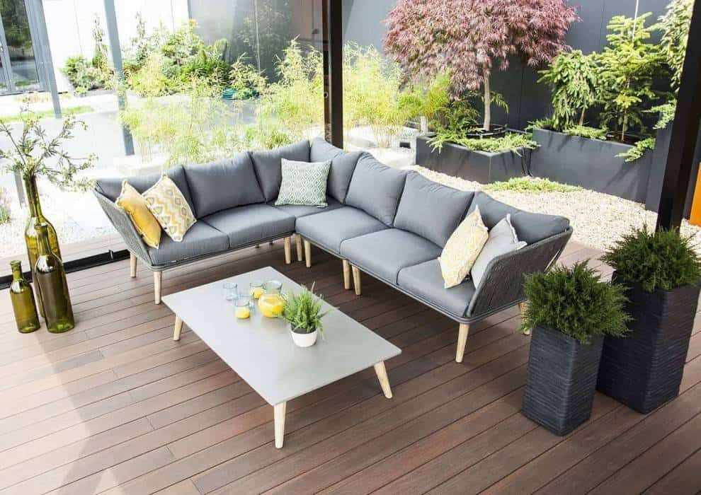 Wypoczynek ogrodowy – stwórz salon na świeżym powietrzu