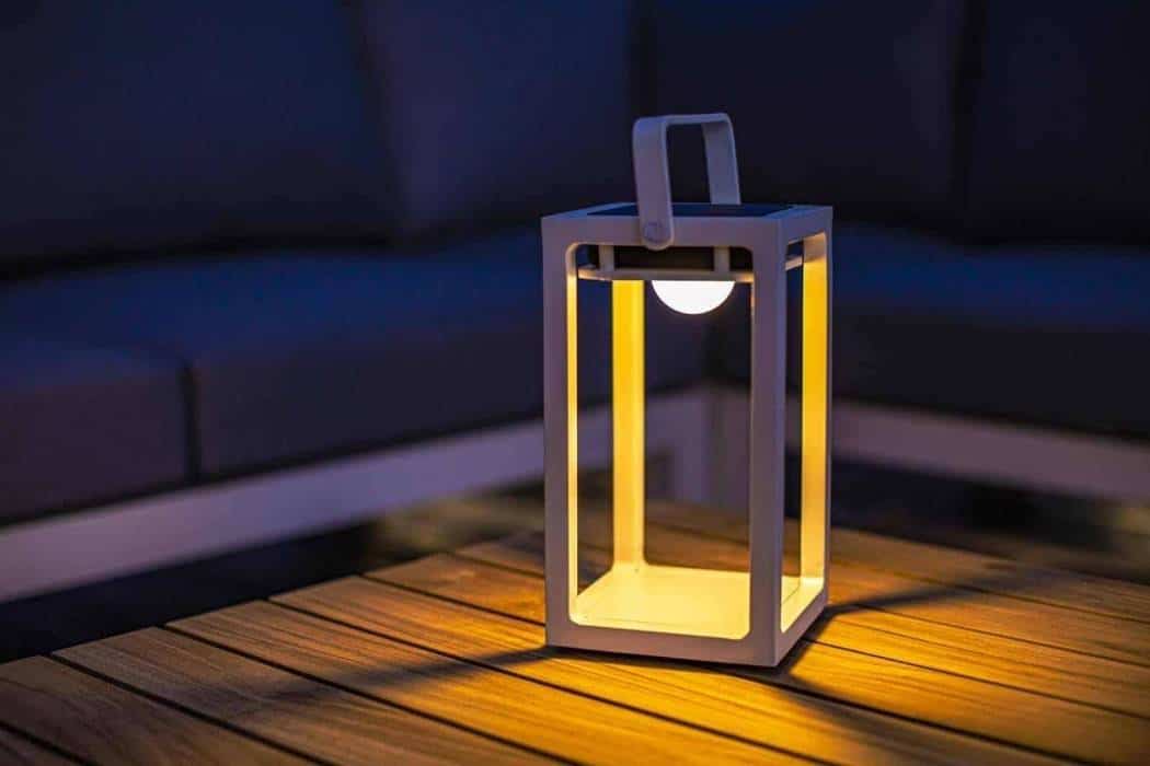 Lampiony na stojaku – nowoczesne rozwiązania dla większego komfortu