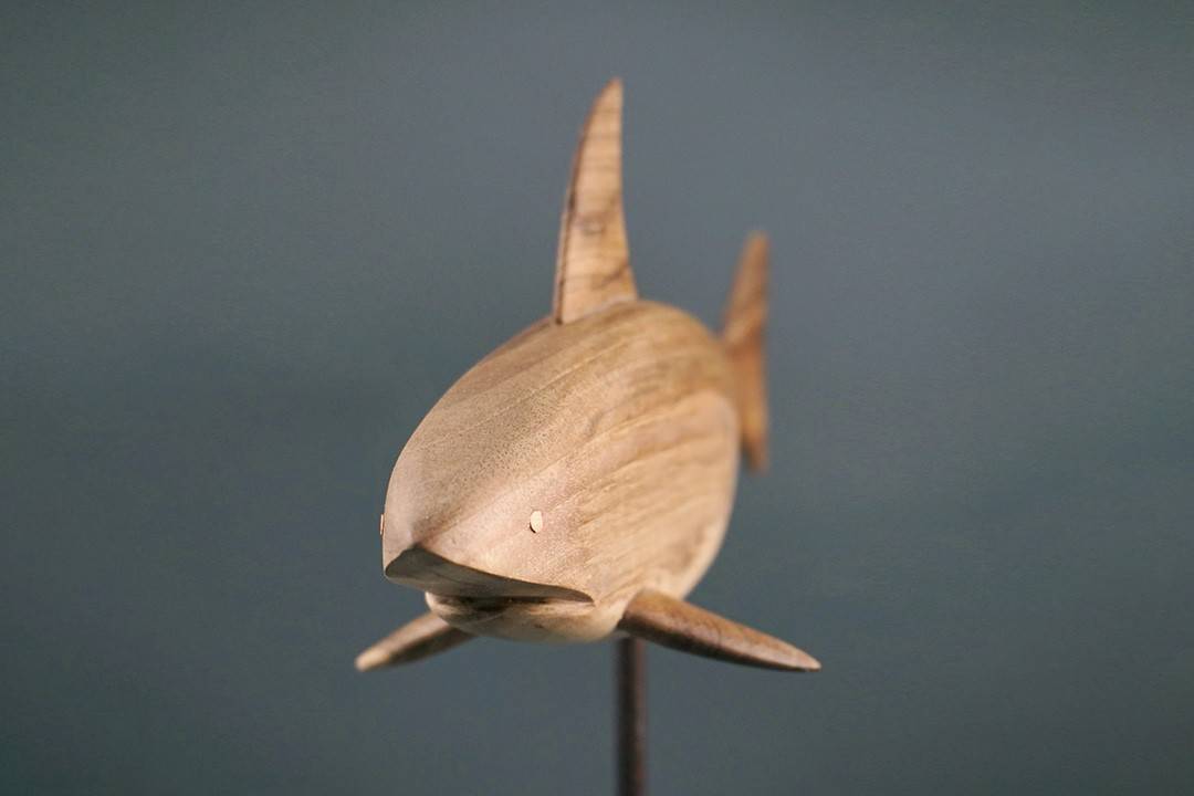 Figurka drewniana - Rekin