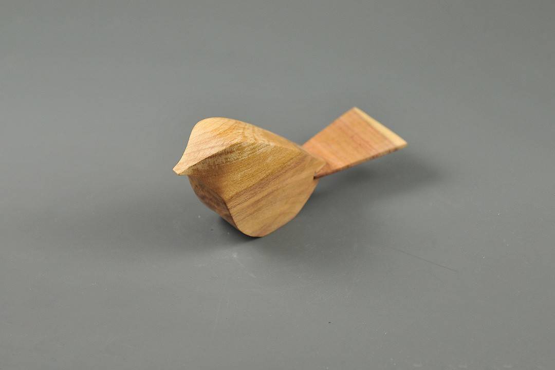 Figurka drewniana - Wróbelek VII