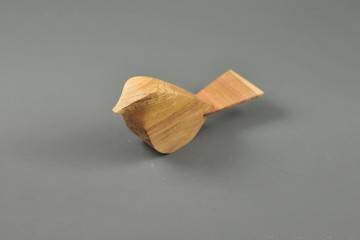drewno ozdoby: Figurka drewniana - Wróbelek VII